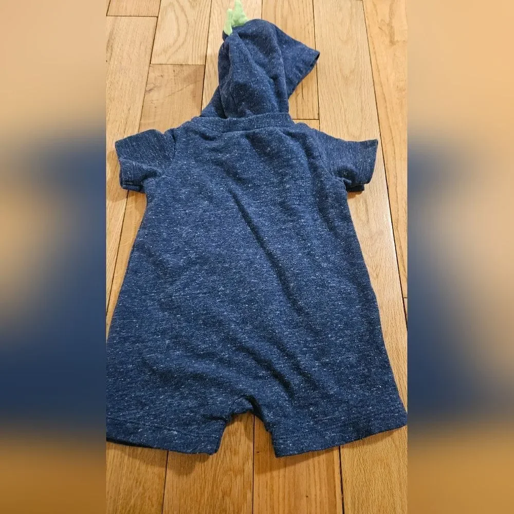 Carter's Baby Boy One-Piece Outfit Size 9 Months